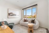 https://images.listonce.com.au/custom/160x/listings/5-carolyn-street-hampton-vic-3188/843/01853843_img_06.jpg?kzbhd9n2A-4