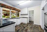 https://images.listonce.com.au/custom/160x/listings/5-cassia-street-notting-hill-vic-3168/669/01876669_img_09.jpg?F2_Fpyxf52Q