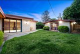 https://images.listonce.com.au/custom/160x/listings/5-cassia-street-notting-hill-vic-3168/669/01876669_img_13.jpg?v5epoh-KYQc