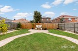 https://images.listonce.com.au/custom/160x/listings/5-central-park-avenue-maribyrnong-vic-3032/577/01949577_img_08.jpg?9xrv3LXDagI