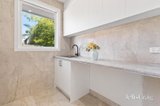 https://images.listonce.com.au/custom/160x/listings/5-chantilly-street-mount-waverley-vic-3149/592/01911592_img_07.jpg?JP1C-L2_8Oo