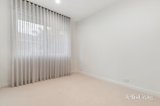 https://images.listonce.com.au/custom/160x/listings/5-chantilly-street-mount-waverley-vic-3149/592/01911592_img_13.jpg?MOZRo2HDizo
