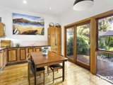 https://images.listonce.com.au/custom/160x/listings/5-charles-street-williamstown-vic-3016/514/01203514_img_04.jpg?Vqb9Lzy6Ee8