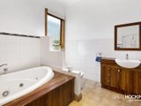 https://images.listonce.com.au/custom/160x/listings/5-charles-street-williamstown-vic-3016/514/01203514_img_09.jpg?vAFA4NALXYo