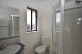 https://images.listonce.com.au/custom/160x/listings/5-charlwood-drive-mooroolbark-vic-3138/305/01733305_img_07.jpg?I2ri1_qHHk8