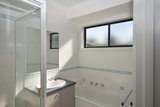 https://images.listonce.com.au/custom/160x/listings/5-charlwood-drive-mooroolbark-vic-3138/305/01733305_img_14.jpg?fga8rDyAac0