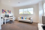 https://images.listonce.com.au/custom/160x/listings/5-chester-street-glen-iris-vic-3146/704/00353704_img_05.jpg?RvYfm6GpqRo