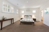 https://images.listonce.com.au/custom/160x/listings/5-chester-street-glen-iris-vic-3146/704/00353704_img_06.jpg?n11whGty-XQ