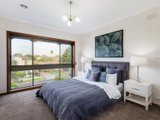 https://images.listonce.com.au/custom/160x/listings/5-chiswick-court-templestowe-vic-3106/998/01050998_img_07.jpg?pg_2D_VolEM