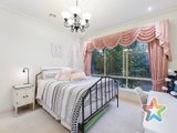 https://images.listonce.com.au/custom/160x/listings/5-clinton-lane-chirnside-park-vic-3116/603/01525603_img_13.jpg?m9ZxVWYbdzs