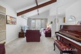 https://images.listonce.com.au/custom/160x/listings/5-cloverlea-drive-wantirna-vic-3152/376/01855376_img_04.jpg?o8rn4UwHLrc