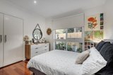 https://images.listonce.com.au/custom/160x/listings/5-coady-court-vermont-vic-3133/537/01107537_img_10.jpg?FyGBuzNYKEc