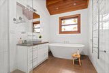 https://images.listonce.com.au/custom/160x/listings/5-courier-court-leopold-vic-3224/332/01721332_img_08.jpg?c8hI-0FbfsM