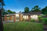 https://images.listonce.com.au/custom/160x/listings/5-cressy-street-montmorency-vic-3094/241/00759241_img_10.jpg?hehndzfBqYY