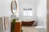 https://images.listonce.com.au/custom/160x/listings/5-crowe-court-eltham-vic-3095/439/01346439_img_09.jpg?hyiMCU375uk