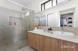 https://images.listonce.com.au/custom/160x/listings/5-crowther-drive-lucas-vic-3350/153/01970153_img_11.jpg?KtlG1cfEvmw
