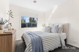 https://images.listonce.com.au/custom/160x/listings/5-crowther-drive-lucas-vic-3350/153/01970153_img_12.jpg?5NBLuD1jPjU