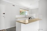 https://images.listonce.com.au/custom/160x/listings/5-curnow-street-golden-point-vic-3350/112/01609112_img_08.jpg?dbtylHAqKV8