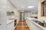 https://images.listonce.com.au/custom/160x/listings/5-dalehead-court-croydon-hills-vic-3136/571/00343571_img_03.jpg?RI0ahIt1rDg