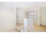 https://images.listonce.com.au/custom/160x/listings/5-david-street-surrey-hills-vic-3127/241/01685241_img_05.jpg?G7Qt1diJpCI