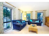 https://images.listonce.com.au/custom/160x/listings/5-david-street-surrey-hills-vic-3127/241/01685241_img_08.jpg?eEdwsQ3U-a0