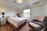 https://images.listonce.com.au/custom/160x/listings/5-davis-street-kensington-vic-3031/548/01736548_img_04.jpg?wKP7RVF1bcQ