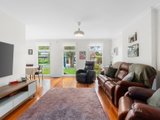 https://images.listonce.com.au/custom/160x/listings/5-devlin-street-vermont-vic-3133/233/01116233_img_04.jpg?uK5dGQ5mjJM