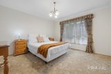 https://images.listonce.com.au/custom/160x/listings/5-downing-street-blackburn-vic-3130/963/01981963_img_07.jpg?VV_tduLO3XA