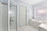 https://images.listonce.com.au/custom/160x/listings/5-drysdale-avenue-hamlyn-heights-vic-3215/836/01699836_img_07.jpg?g78BqBEN7QI