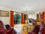 https://images.listonce.com.au/custom/160x/listings/5-eldorado-street-strathmore-vic-3041/600/00847600_img_05.jpg?gPFo-e3HIfY