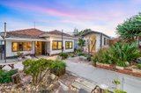 https://images.listonce.com.au/custom/160x/listings/5-elliott-street-coburg-north-vic-3058/986/01023986_img_24.jpg?vLN5OPM9KU8