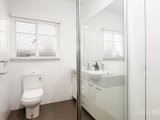 https://images.listonce.com.au/custom/160x/listings/5-empress-avenue-kingsville-vic-3012/415/01202415_img_10.jpg?AoYGNtR1Kyo