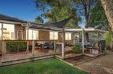 https://images.listonce.com.au/custom/160x/listings/5-epacris-court-ringwood-vic-3134/321/01057321_img_10.jpg?_xY_EsHvceI