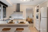 https://images.listonce.com.au/custom/160x/listings/5-eskdale-drive-croydon-hills-vic-3136/377/01911377_img_04.jpg?My_F4JbJVHA