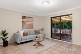 https://images.listonce.com.au/custom/160x/listings/5-eskdale-drive-croydon-hills-vic-3136/377/01911377_img_06.jpg?M0SEprt_wus