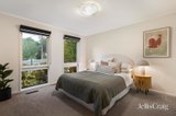 https://images.listonce.com.au/custom/160x/listings/5-eskdale-drive-croydon-hills-vic-3136/377/01911377_img_08.jpg?6ekDyv-Wn8g
