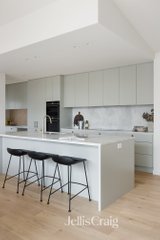 https://images.listonce.com.au/custom/160x/listings/5-everett-street-brunswick-west-vic-3055/428/01910428_img_02.jpg?ssAuFpqLis0