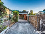 https://images.listonce.com.au/custom/160x/listings/5-evon-avenue-ringwood-east-vic-3135/499/01526499_img_12.jpg?UGe061m1jM4