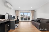 https://images.listonce.com.au/custom/160x/listings/5-ewart-court-burwood-east-vic-3151/230/01986230_img_07.jpg?KeZ60itejn0