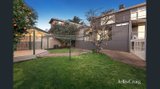 https://images.listonce.com.au/custom/160x/listings/5-federal-street-mount-waverley-vic-3149/828/01823828_img_12.jpg?PTMb4uPmlFM