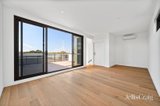 https://images.listonce.com.au/custom/160x/listings/5-felicia-road-williamstown-north-vic-3016/276/01929276_img_05.jpg?KAms3QIDPJg
