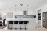 https://images.listonce.com.au/custom/160x/listings/5-ferngully-crescent-south-morang-vic-3752/694/01779694_img_03.jpg?azsPzkCOCyw