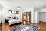 https://images.listonce.com.au/custom/160x/listings/5-ferngully-crescent-south-morang-vic-3752/694/01779694_img_08.jpg?p0Xyv1CQ_Ig