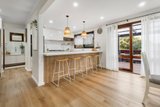 https://images.listonce.com.au/custom/160x/listings/5-fernlea-crescent-doncaster-east-vic-3109/625/01951625_img_03.jpg?iApOqNtZkC8