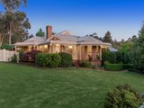 https://images.listonce.com.au/custom/160x/listings/5-fielden-close-mooroolbark-vic-3138/333/01524333_img_01.jpg?iHjjcS1UFtk