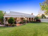 https://images.listonce.com.au/custom/160x/listings/5-fielden-close-mooroolbark-vic-3138/333/01524333_img_16.jpg?Nv-bTM-akvQ