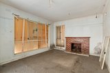 https://images.listonce.com.au/custom/160x/listings/5-finch-street-norlane-vic-3214/504/01698504_img_06.jpg?0B1KW9MjK5M