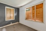 https://images.listonce.com.au/custom/160x/listings/5-finch-street-norlane-vic-3214/504/01698504_img_07.jpg?zZsP-hSfxB4