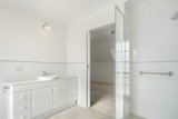 https://images.listonce.com.au/custom/160x/listings/5-florence-street-mentone-vic-3194/556/01741556_img_10.jpg?dFFUex1EL6c