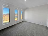https://images.listonce.com.au/custom/160x/listings/5-frangipani-avenue-charlemont-vic-3217/905/01973905_img_02.jpg?etfekht89ZU